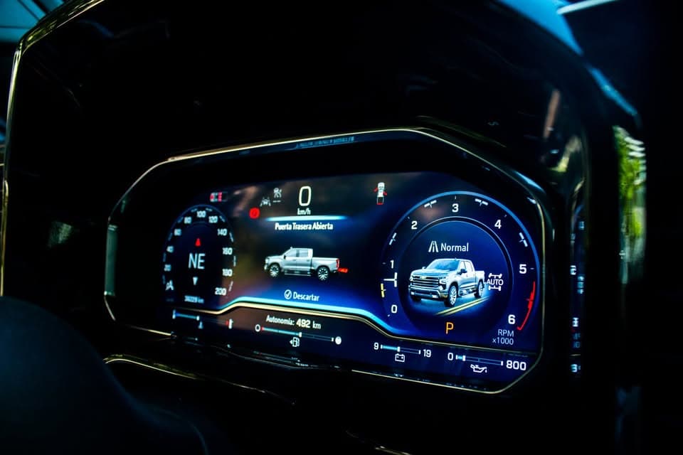 Chevrolet Silverado - miniatura 14