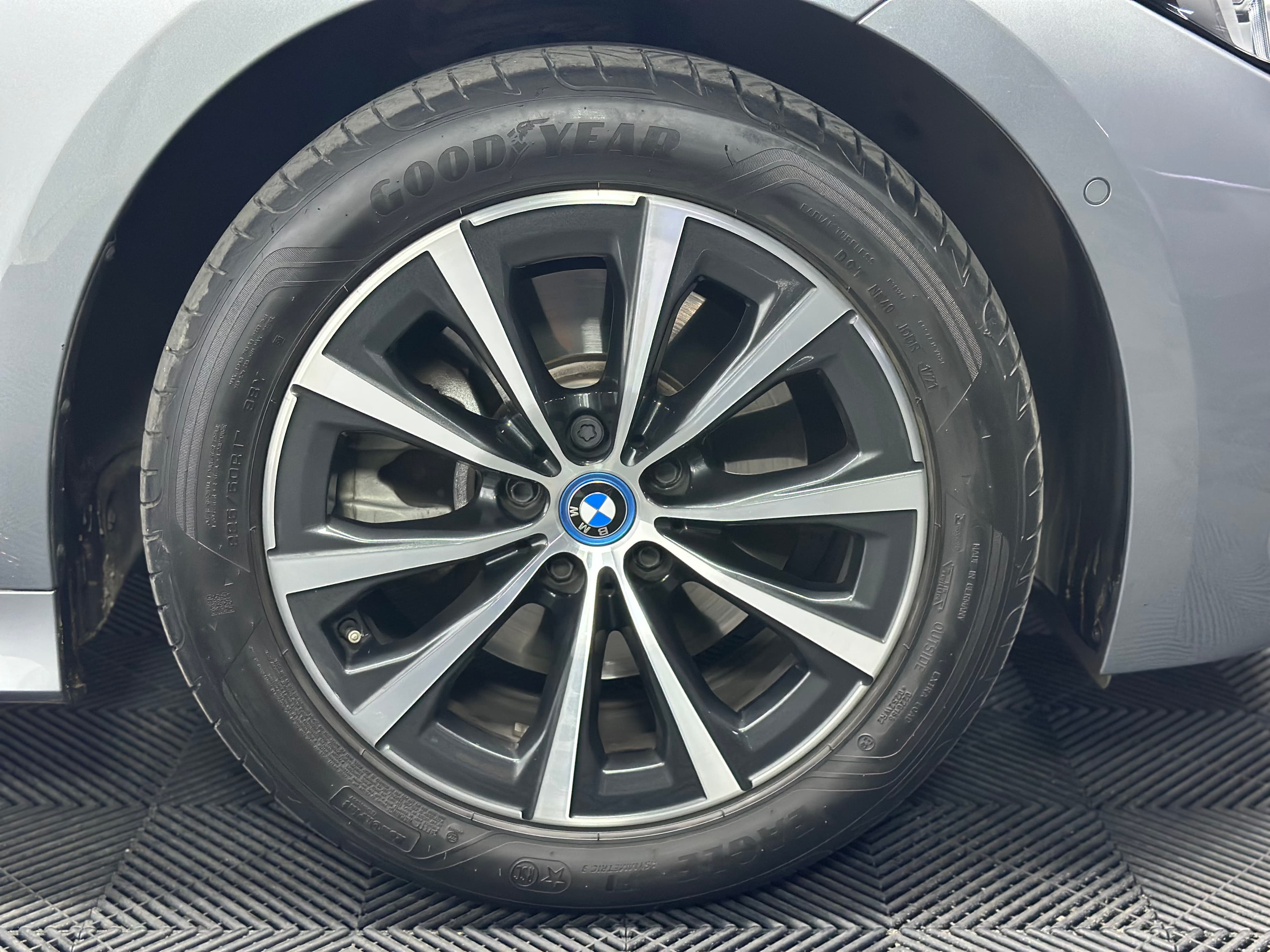 Bmw 330 - miniatura 17