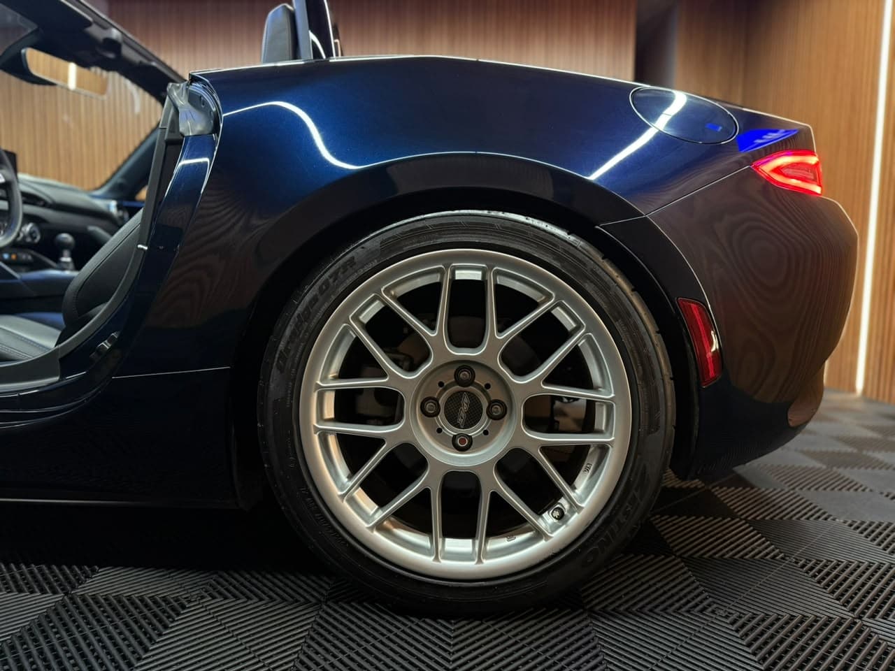 Mazda Mx-5 - miniatura 9