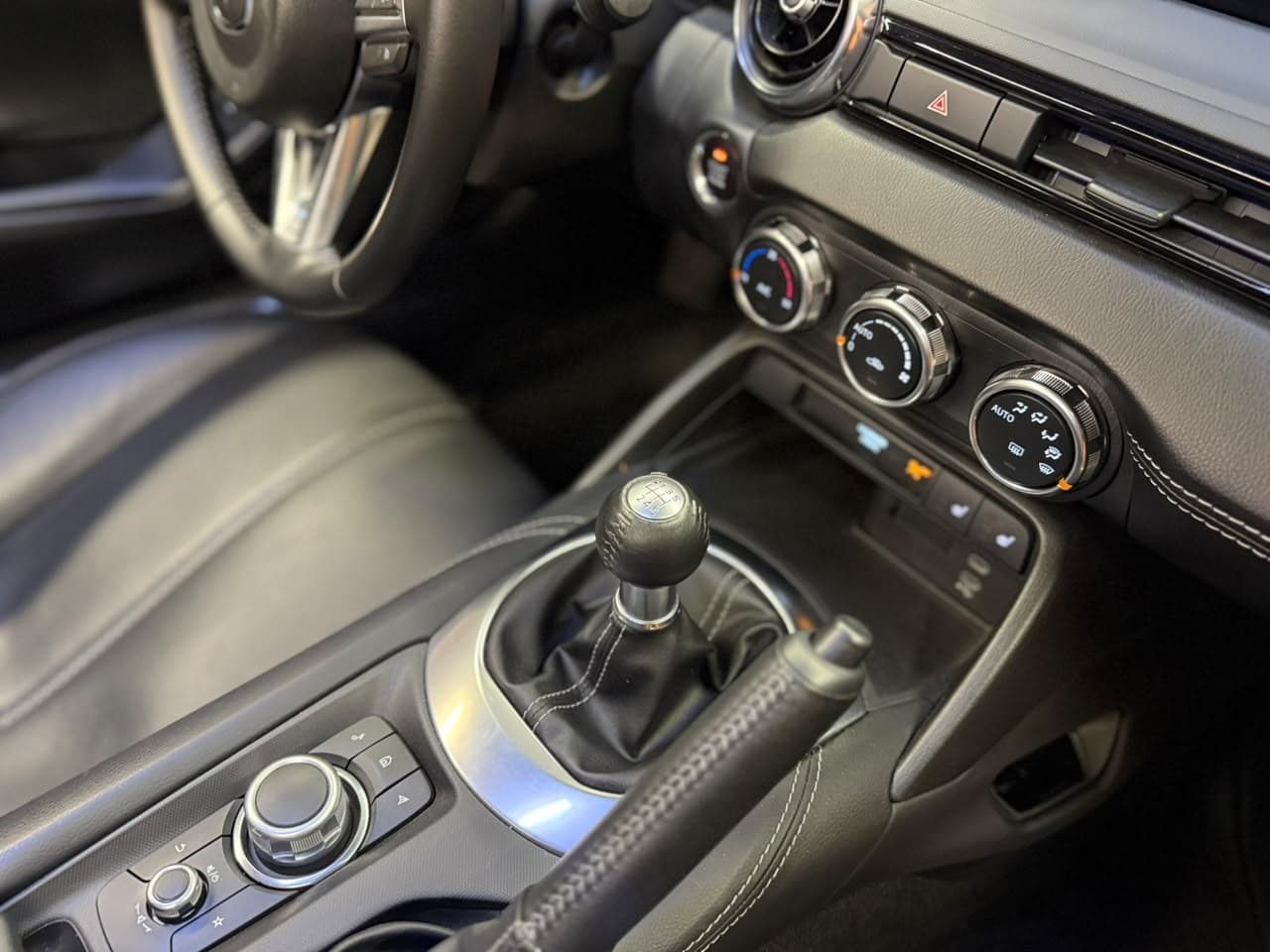 Mazda Mx-5 - miniatura 15