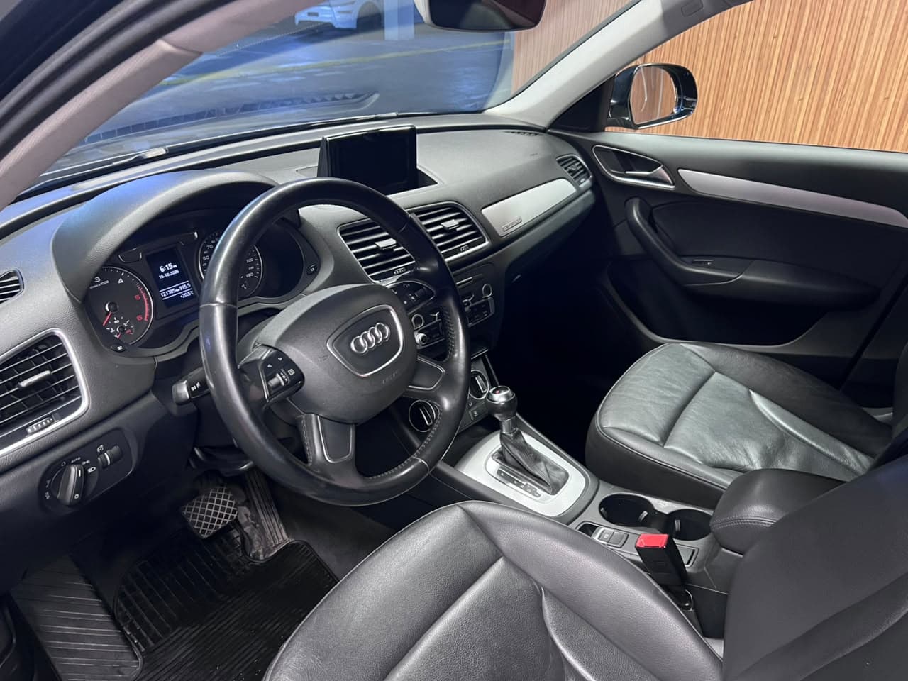 Audi Q3 - miniatura 7